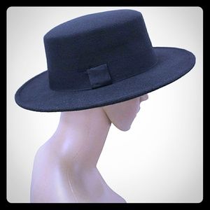 Black wide brim hat